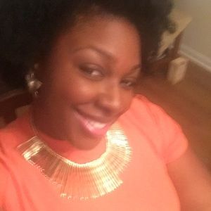 Meet your Posher, Veronica